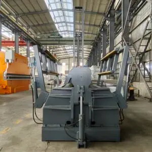 four roller rolling machine